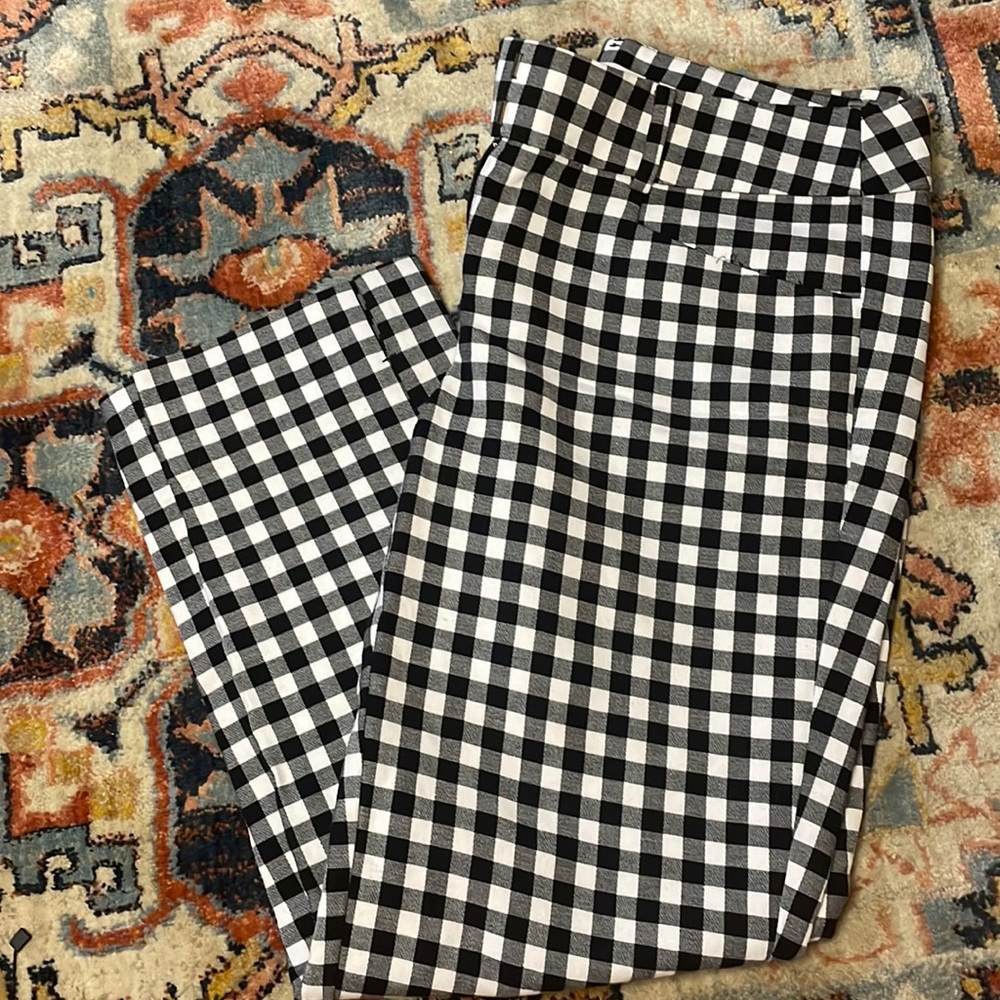 Loft size 4 Marisa fit cropped dress pants in checker